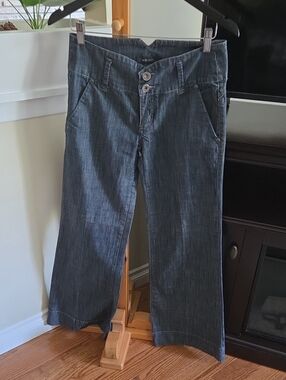 Dark Wide-Leg Jeans